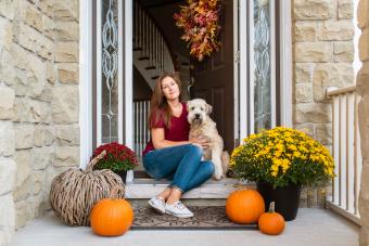 30 Fall Porch Decor Ideas for the Warmest of Welcomes