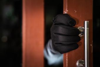 Help Prevent Break-ins When You Stop Doing These 13 Things 