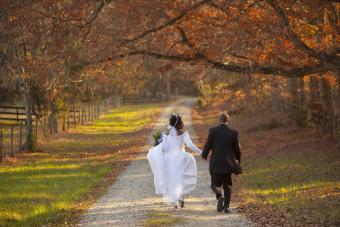 21 Spectacular Fall Wedding Ideas on a Budget